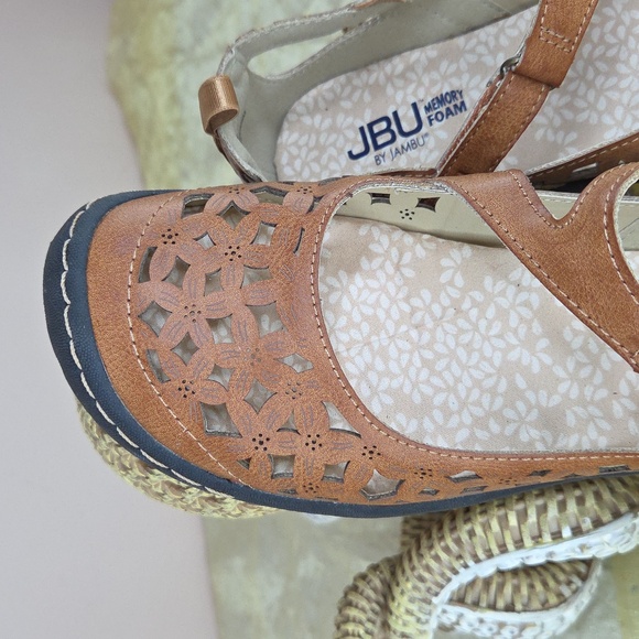 JBU By JAMBU Bellrose 8M Comfort Mary Jane Shoes in Tan with Cutout Detail - Picture 5 of 16
